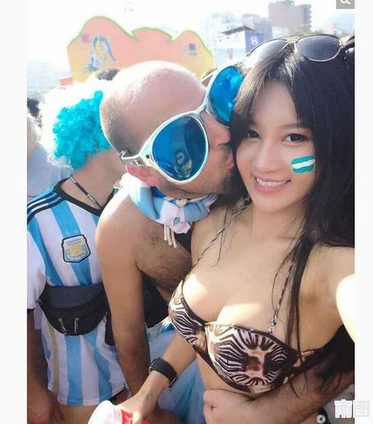校花被×出乳白色液体，事件引发热议，网友纷纷猜测背后真相与相关人士的反应