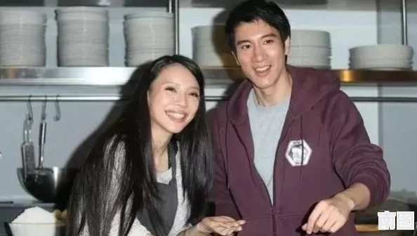 9分42秒头撞玻璃视频引发热议，网友纷纷讨论安全隐患与公共场所设施改进建议